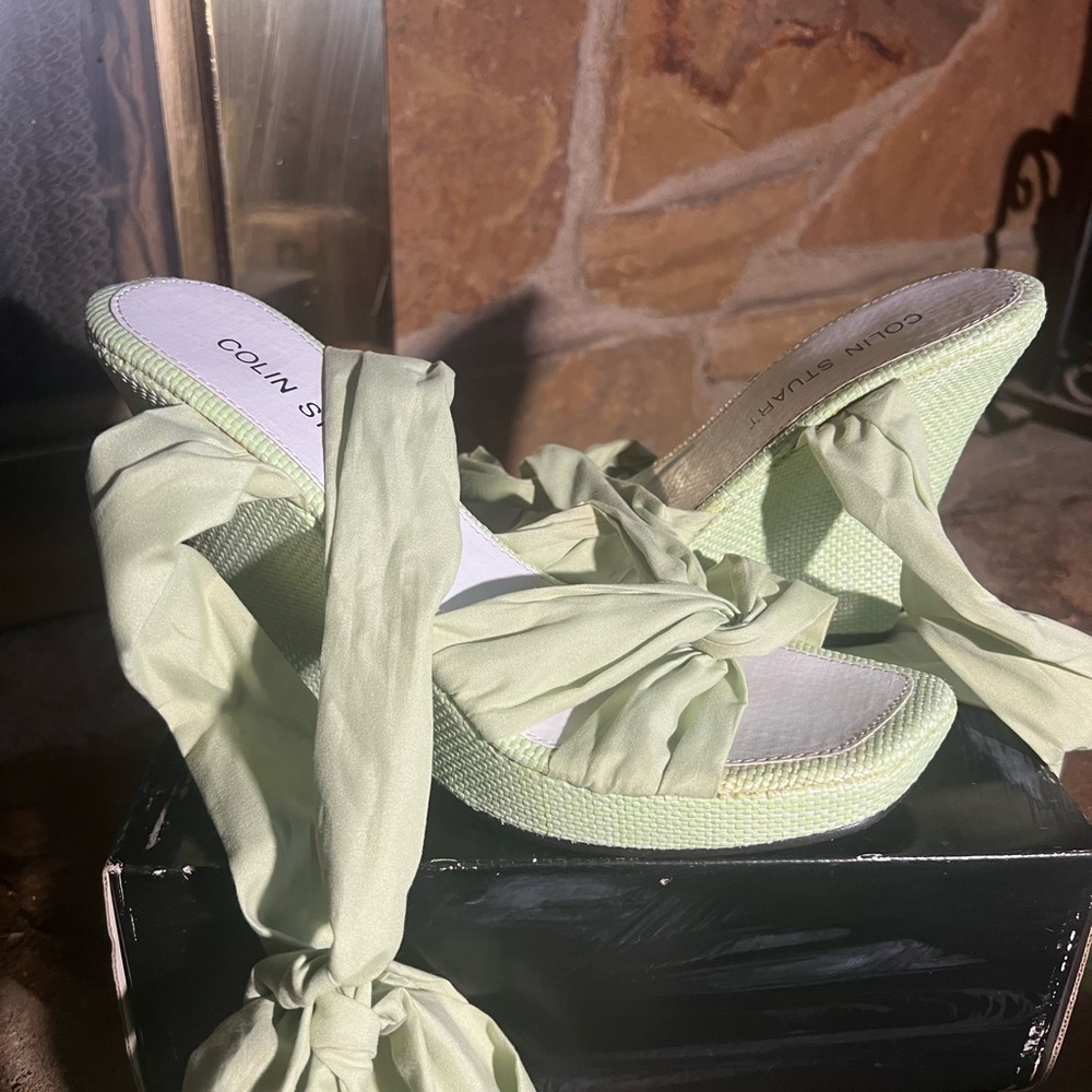 Colin Stuart Pistachio Green lace up wedge